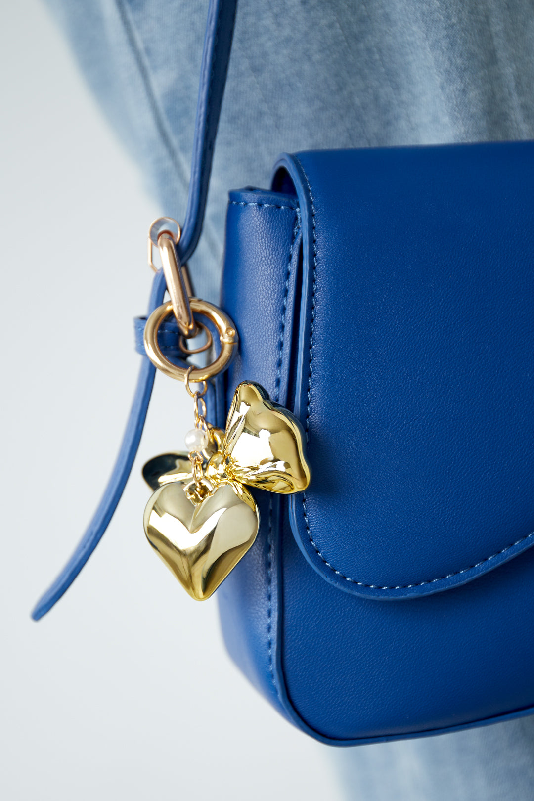 Sleutelhanger strikje parel hartje